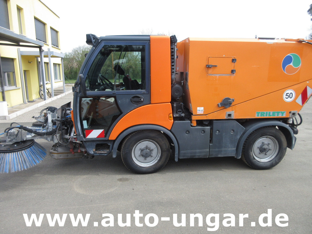 Multicar Tremo X56 4x4 Euro 5 Bj. 2015 Trilety TXK Kehr-Aufbau Motorschaden - Vehículo municipal: foto 4 Multicar Tremo X56 4x4 Euro 5 Bj. 2015 Trilety TXK Kehr-Aufbau Motorschaden - Vehículo municipal: foto 4