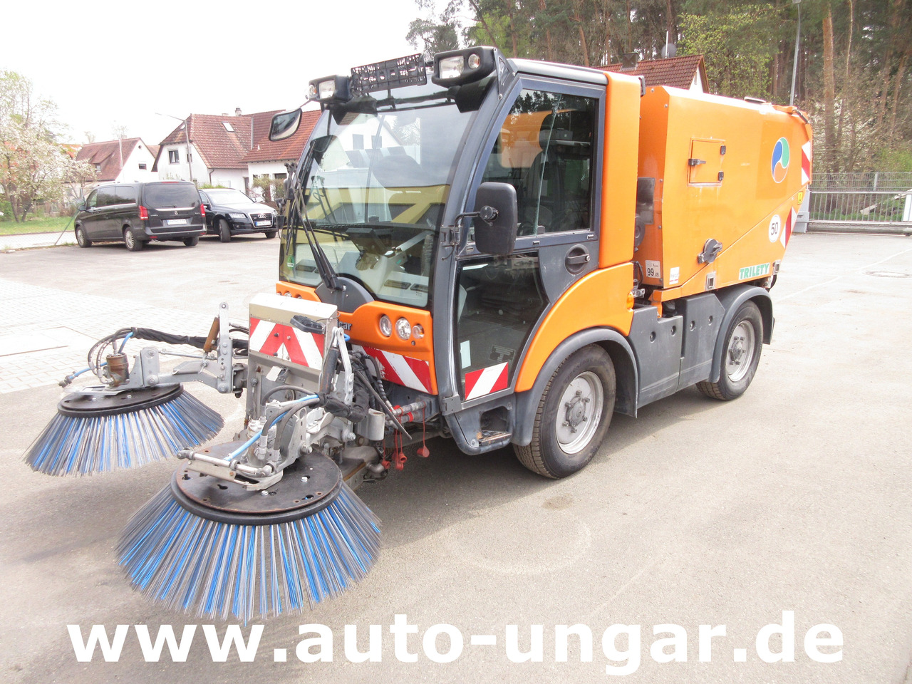 Multicar Tremo X56 4x4 Euro 5 Bj. 2015 Trilety TXK Kehr-Aufbau Motorschaden - Vehículo municipal: foto 3 Multicar Tremo X56 4x4 Euro 5 Bj. 2015 Trilety TXK Kehr-Aufbau Motorschaden - Vehículo municipal: foto 3