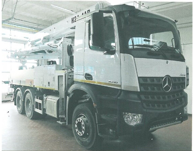 Mercedes-Benz Arocs 2840 - Camión bomba de hormigón: foto 1 Mercedes-Benz Arocs 2840 - Camión bomba de hormigón: foto 1