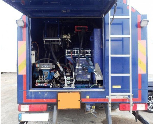 Renault 19.5t +8m3 (5+3) Kobit - Camión cisterna: foto 4 Renault 19.5t +8m3 (5+3) Kobit - Camión cisterna: foto 4