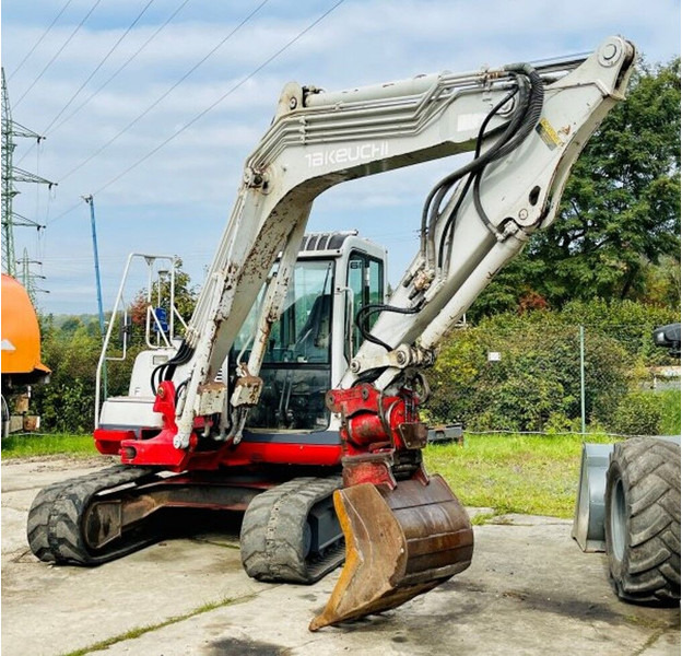 Takeuchi 7t TB175 powertilt - Excavadora de cadenas: foto 4 Takeuchi 7t TB175 powertilt - Excavadora de cadenas: foto 4