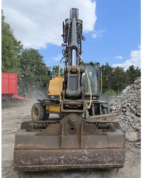Volvo EW 140D (17t) - Excavadora de ruedas: foto 5 Volvo EW 140D (17t) - Excavadora de ruedas: foto 5