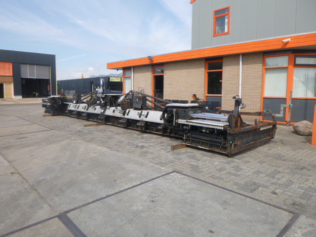 DYNAPAC SB1250PL - Pavimentadora de asfalto: foto 2 DYNAPAC SB1250PL - Pavimentadora de asfalto: foto 2