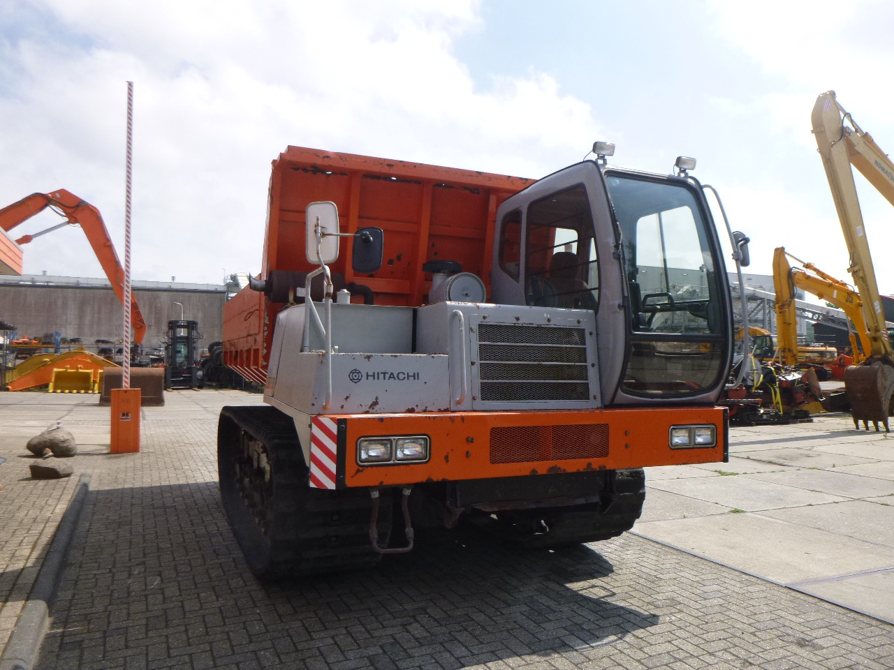 HITACHI CG110D-SC - Dúmper de cadenas: foto 4 HITACHI CG110D-SC - Dúmper de cadenas: foto 4