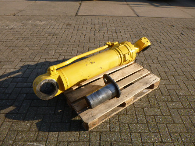 KOMATSU WA600 - Cilindro hidráulico para Cargadora de ruedas: foto 3 KOMATSU WA600 - Cilindro hidráulico para Cargadora de ruedas: foto 3