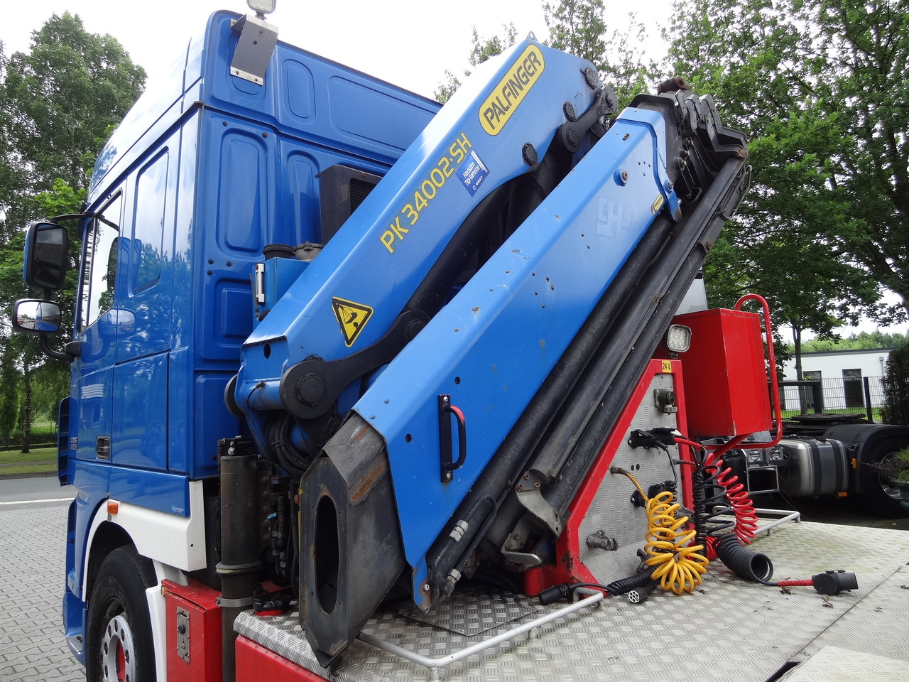 Daf XF105 460 6X2 Kran Palfinger 34002 - Cabeza tractora: foto 2 Daf XF105 460 6X2 Kran Palfinger 34002 - Cabeza tractora: foto 2