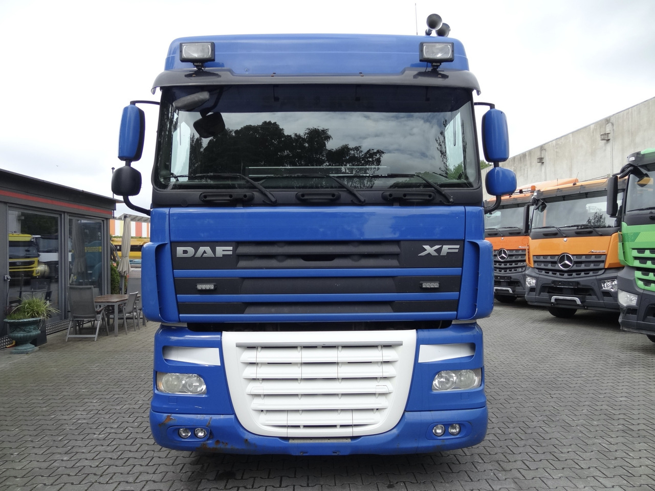 Cabeza tractora Daf XF105 460 6X2 Kran Palfinger 34002: foto 11
