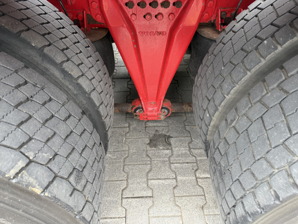 Volvo FM12 420 8X4 Kran Palfinger PK90002 31 Meter - Cabeza tractora: foto 5 Volvo FM12 420 8X4 Kran Palfinger PK90002 31 Meter - Cabeza tractora: foto 5