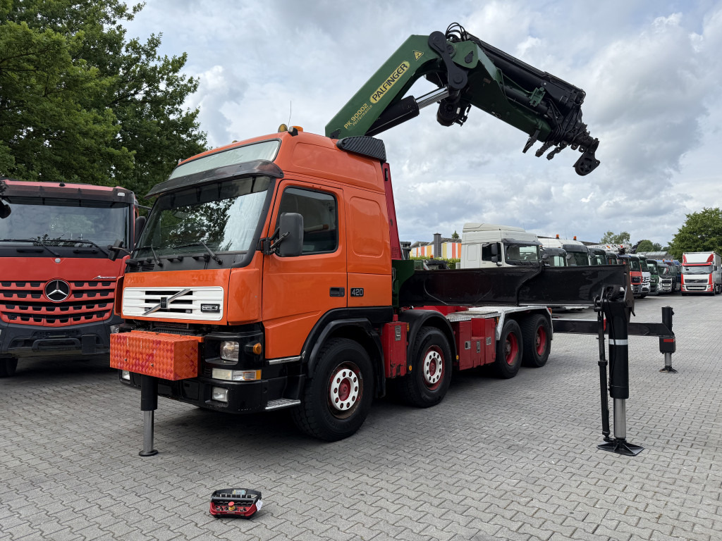 Volvo FM12 420 8X4 Kran Palfinger PK90002 31 Meter - Cabeza tractora: foto 1 Volvo FM12 420 8X4 Kran Palfinger PK90002 31 Meter - Cabeza tractora: foto 1