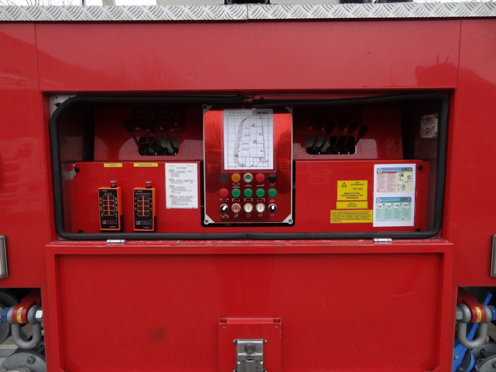 MAN FE 410 6X6 Feuerwehr Vema Lift 32 Meter - Camión con plataforma elevadora: foto 3 MAN FE 410 6X6 Feuerwehr Vema Lift 32 Meter - Camión con plataforma elevadora: foto 3