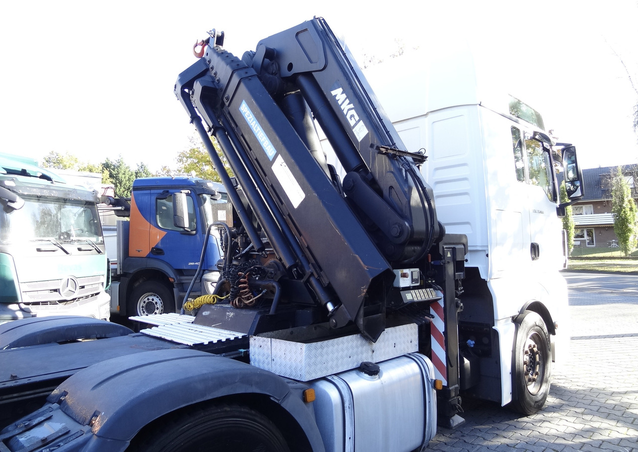 MAN TGX 33.480 6X4 Kran MKG 381 bis 20 Meter - Camión grúa, Cabeza tractora: foto 4 MAN TGX 33.480 6X4 Kran MKG 381 bis 20 Meter - Camión grúa, Cabeza tractora: foto 4