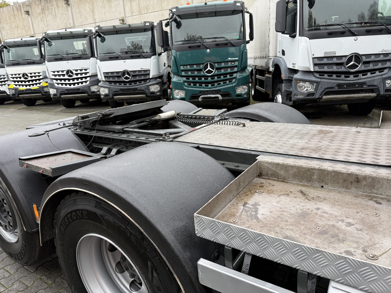 Mercedes-Benz Actros 2548 LS 6X2 Kran HMF 3220 bis 16 Meter - Camión grúa, Cabeza tractora: foto 3 Mercedes-Benz Actros 2548 LS 6X2 Kran HMF 3220 bis 16 Meter - Camión grúa, Cabeza tractora: foto 3
