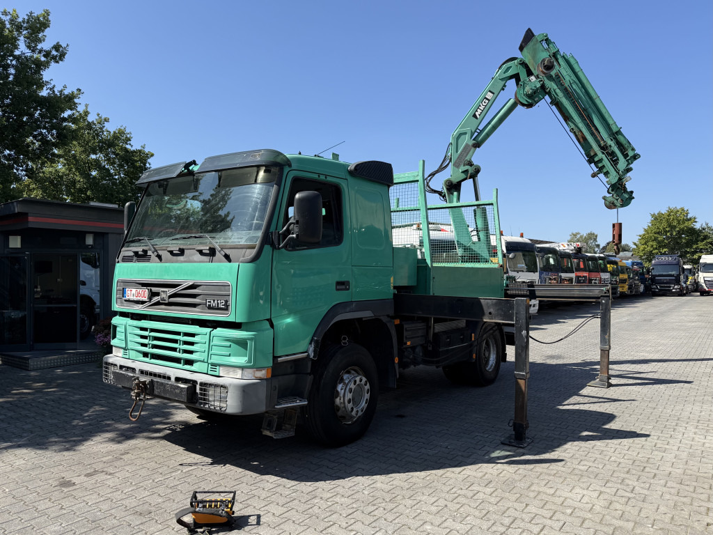 Volvo FM12 420 4X4 Kran MKG 300 bis 24 Meter - Camión grúa: foto 1 Volvo FM12 420 4X4 Kran MKG 300 bis 24 Meter - Camión grúa: foto 1