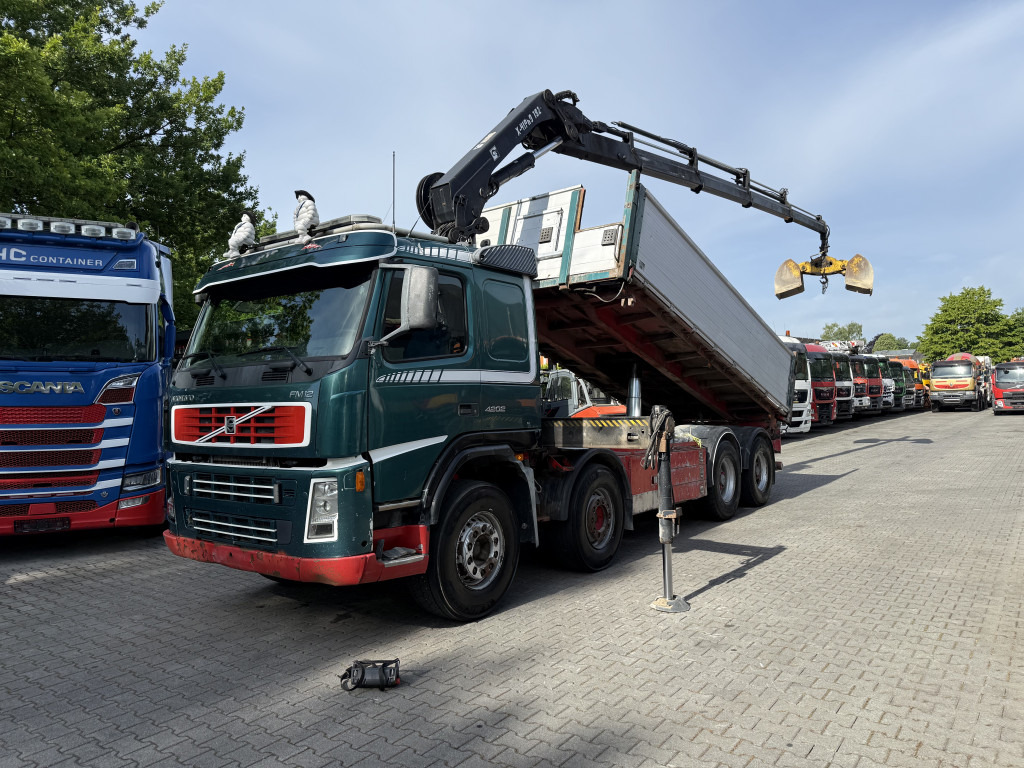 Volvo FM12 420 8X4 Kipper Kran Hiab 192-4 - Camión volquete, Camión grúa: foto 1 Volvo FM12 420 8X4 Kipper Kran Hiab 192-4 - Camión volquete, Camión grúa: foto 1