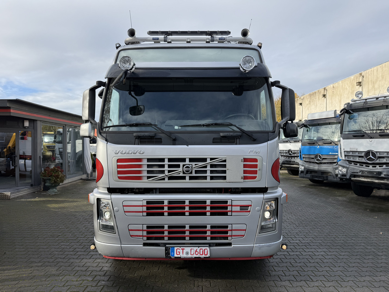 Camión grúa, Camión caja abierta Volvo FM330 Kran Effer 165 bis 20 Meter: foto 11 Camión grúa, Camión caja abierta Volvo FM330 Kran Effer 165 bis 20 Meter: foto 11