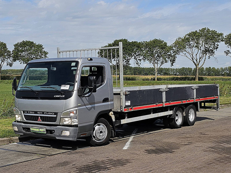 Mitsubishi Canter 3 C - Cabeza tractora: foto 2 Mitsubishi Canter 3 C - Cabeza tractora: foto 2