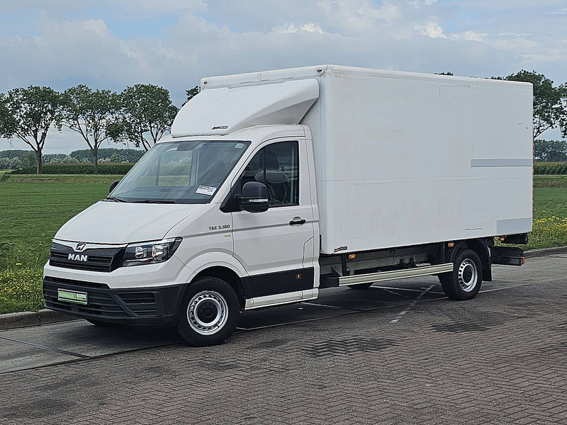 MAN TGE 3.180 Bakwagen Laadklep! - Furgoneta caja cerrada: foto 2 MAN TGE 3.180 Bakwagen Laadklep! - Furgoneta caja cerrada: foto 2