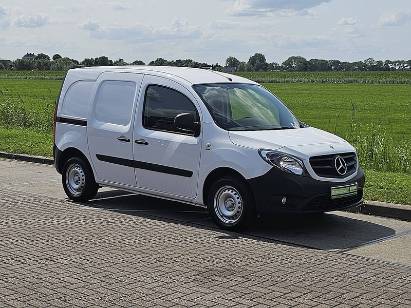 Mercedes-Benz Citan 109 CDI LONG Airco Euro6! - Furgoneta caja cerrada: foto 5 Mercedes-Benz Citan 109 CDI LONG Airco Euro6! - Furgoneta caja cerrada: foto 5