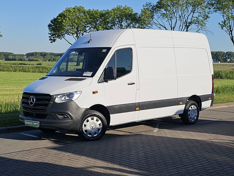 Mercedes-Benz Sprinter 317 L2H2 Mbux RWD! - Furgón: foto 2 Mercedes-Benz Sprinter 317 L2H2 Mbux RWD! - Furgón: foto 2