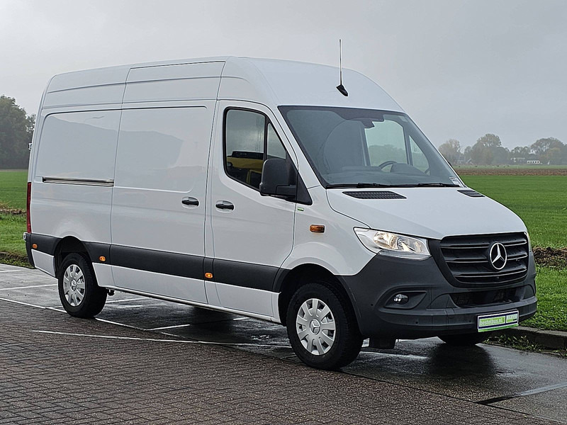 Mercedes-Benz Sprinter 317 L2H2 Navi RWD - Furgón: foto 5 Mercedes-Benz Sprinter 317 L2H2 Navi RWD - Furgón: foto 5