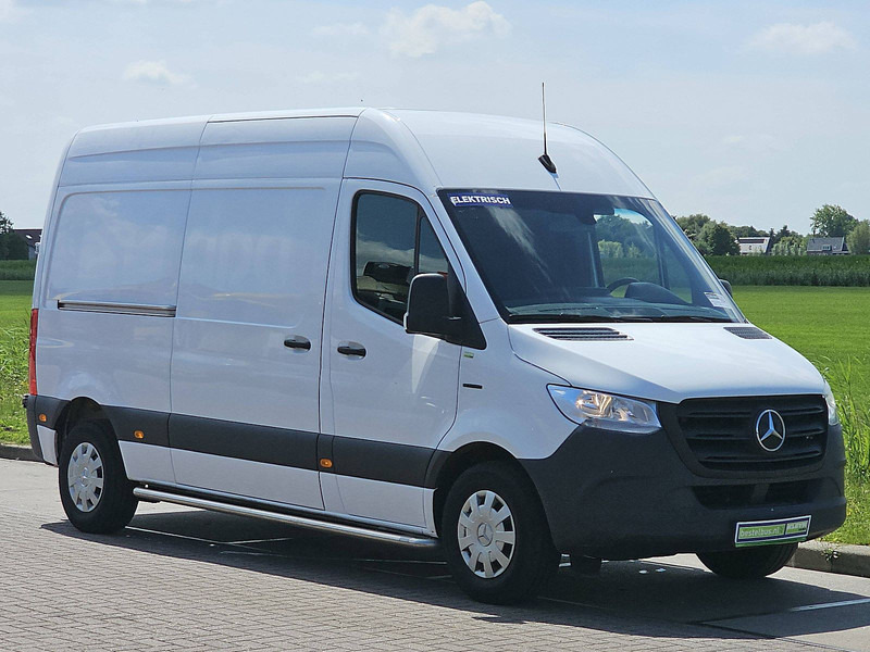Mercedes-Benz eSprinter L2H2 35 KWH - Furgón, Furgoneta eléctrica: foto 5 Mercedes-Benz eSprinter L2H2 35 KWH - Furgón, Furgoneta eléctrica: foto 5
