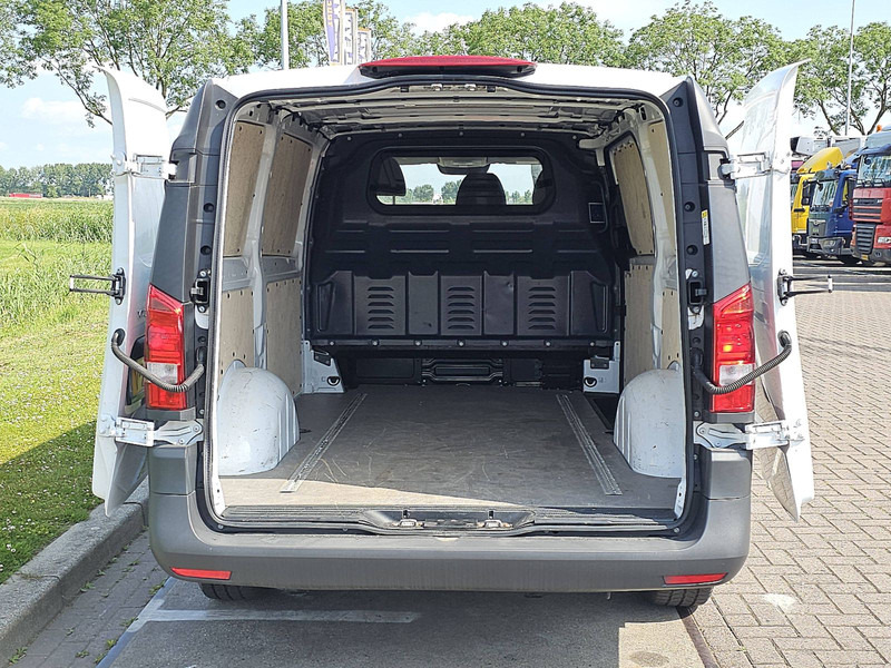 Furgoneta pequeña, Furgoneta eléctrica Mercedes-Benz eVito  L2 66 kWh Long Range: foto 15