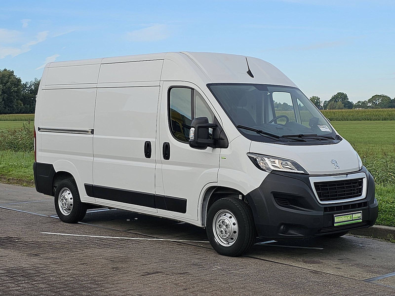 Peugeot Boxer 2.2 BHDI 120 L2H2 PREM. - Furgón: foto 5 Peugeot Boxer 2.2 BHDI 120 L2H2 PREM. - Furgón: foto 5