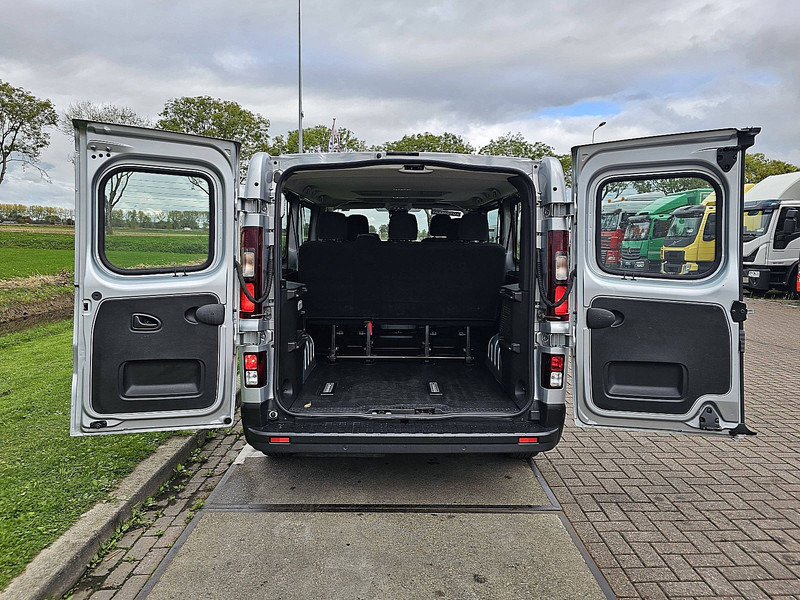 Leasing para Renault Trafic 2.0 DCI ac aut. 8 pers EURO6 Renault Trafic 2.0 DCI ac aut. 8 pers EURO6: foto 13 Leasing para Renault Trafic 2.0 DCI ac aut. 8 pers EURO6 Renault Trafic 2.0 DCI ac aut. 8 pers EURO6: foto 13