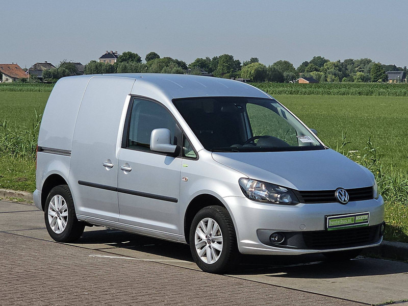 Volkswagen Caddy 1.6 L1 Airco MF-Stuur! - Furgoneta pequeña: foto 5 Volkswagen Caddy 1.6 L1 Airco MF-Stuur! - Furgoneta pequeña: foto 5