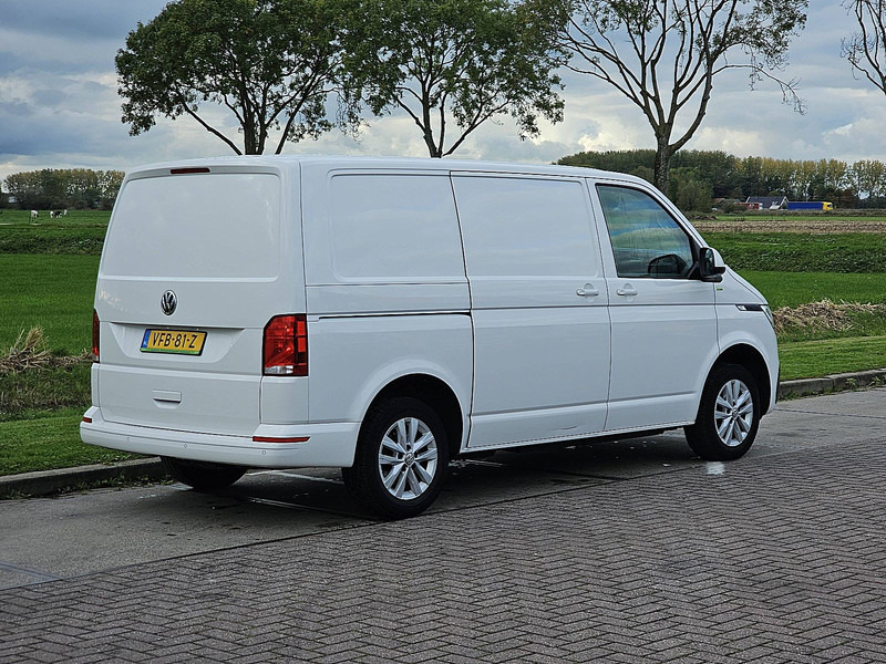 Volkswagen Transporter 2.0 TDI T6.1 L1H1 Euro6 NAP! - Furgoneta pequeña: foto 3 Volkswagen Transporter 2.0 TDI T6.1 L1H1 Euro6 NAP! - Furgoneta pequeña: foto 3
