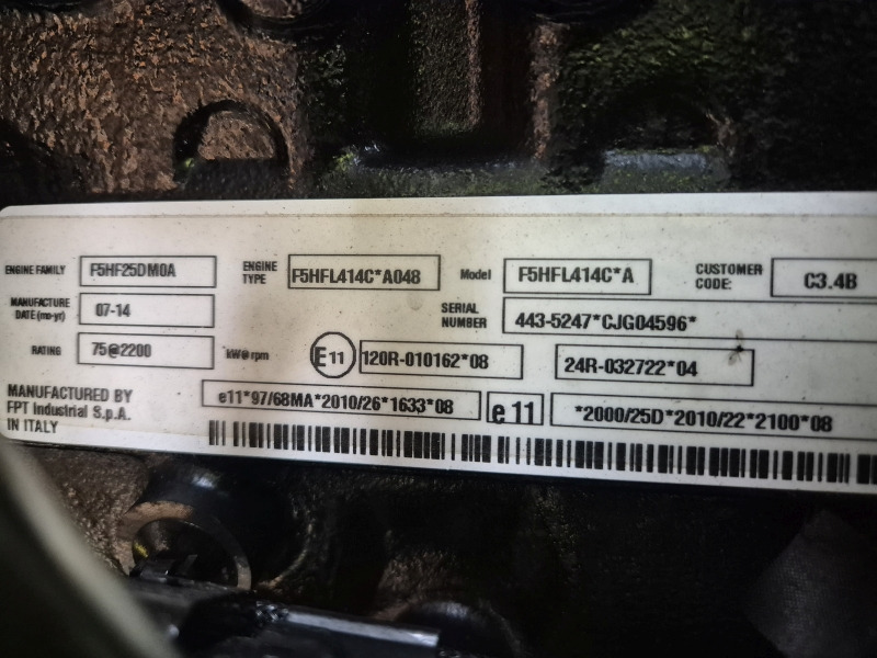 New Caterpillar C3.4B / F5HFL414C*A048 Engine (Plant) - Motor para Maquinaria de construcción: foto 2 New Caterpillar C3.4B / F5HFL414C*A048 Engine (Plant) - Motor para Maquinaria de construcción: foto 2