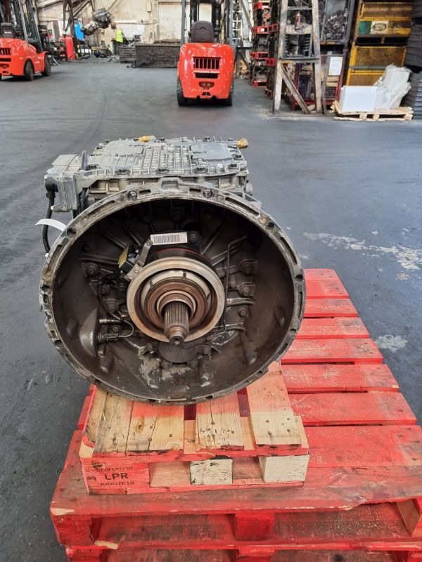 Volvo AT2412C - Caja de cambios: foto 2 Volvo AT2412C - Caja de cambios: foto 2