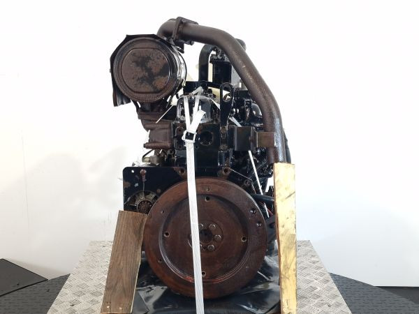 Yanmar 4TNE88-RCC1 Engine (Plant) - Motor para Maquinaria de construcción: foto 3 Yanmar 4TNE88-RCC1 Engine (Plant) - Motor para Maquinaria de construcción: foto 3