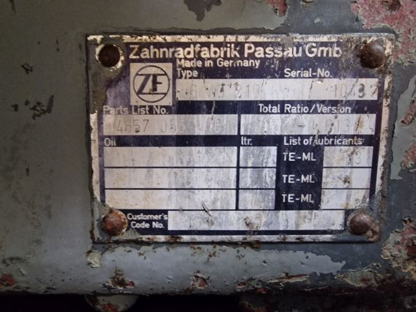 ZF Industrial/Hyundai 6WG-210 Transmission - Caja de cambios: foto 2 ZF Industrial/Hyundai 6WG-210 Transmission - Caja de cambios: foto 2