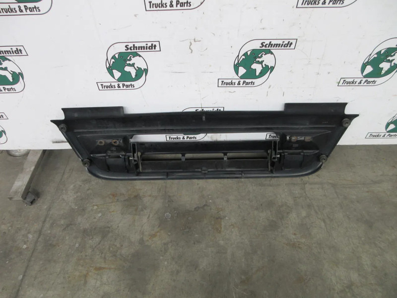 DAF 1786644 DAF CF 75 GRILL EURO 5 - Parrilla para Camión: foto 4 DAF 1786644 DAF CF 75 GRILL EURO 5 - Parrilla para Camión: foto 4
