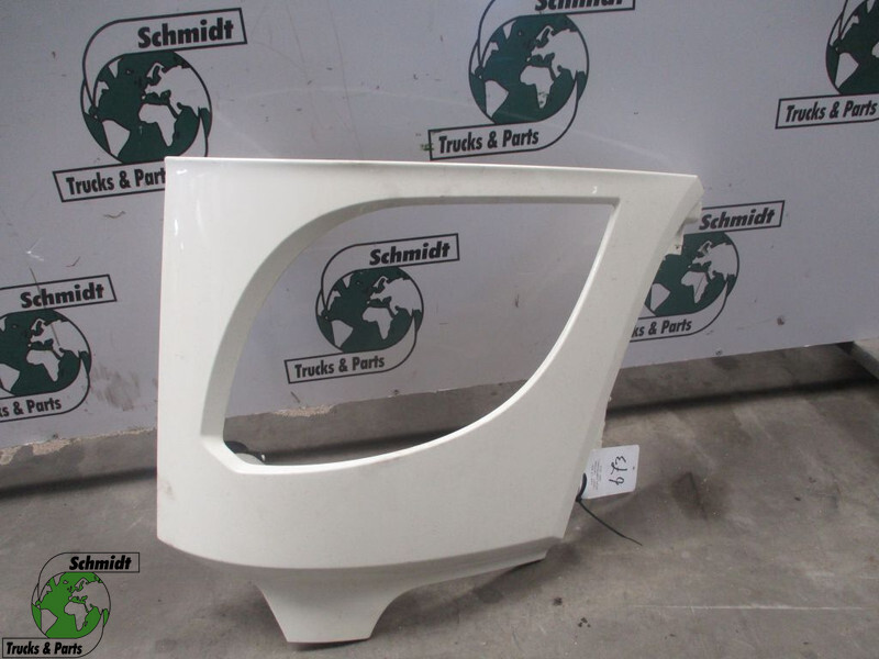 DAF 1837648 CF 400 Euro 6 links - Esquina parachoques para Camión: foto 1 DAF 1837648 CF 400 Euro 6 links - Esquina parachoques para Camión: foto 1
