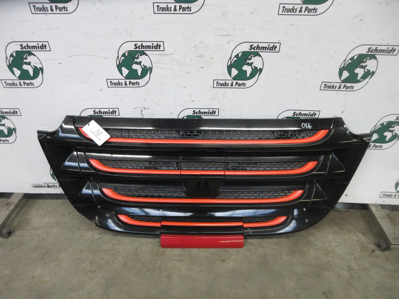 DAF 2048272 GRILL DAF XF 480 EURO 6 MODEL 2020 - Parrilla para Camión: foto 5 DAF 2048272 GRILL DAF XF 480 EURO 6 MODEL 2020 - Parrilla para Camión: foto 5