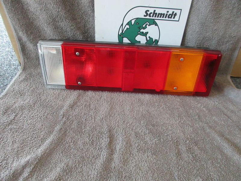 Iveco 504094709//99463243 ACHTERLAMP NIEUWE IVECO STRALIS EURO 5 - Luz trasera para Camión: foto 2 Iveco 504094709//99463243 ACHTERLAMP NIEUWE IVECO STRALIS EURO 5 - Luz trasera para Camión: foto 2