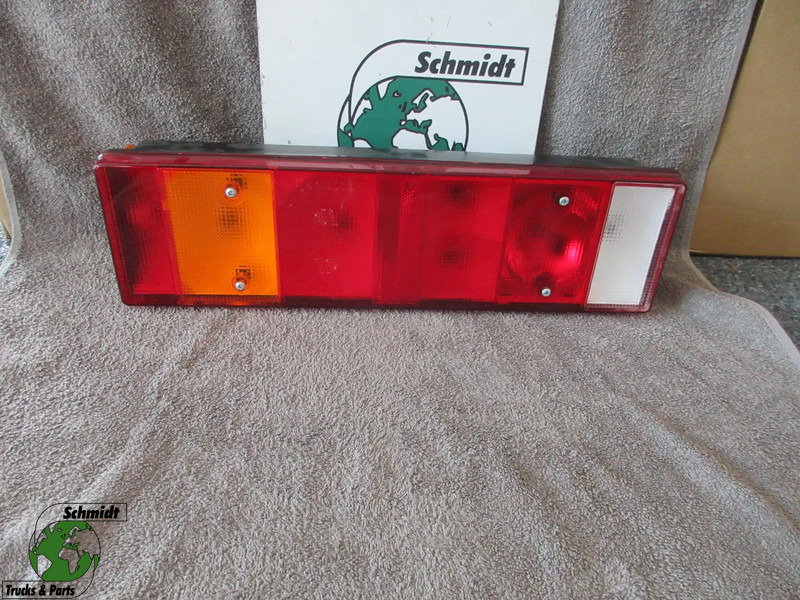 Iveco 504094709//99463243 ACHTERLAMP NIEUWE IVECO STRALIS EURO 5 - Luz trasera para Camión: foto 1 Iveco 504094709//99463243 ACHTERLAMP NIEUWE IVECO STRALIS EURO 5 - Luz trasera para Camión: foto 1