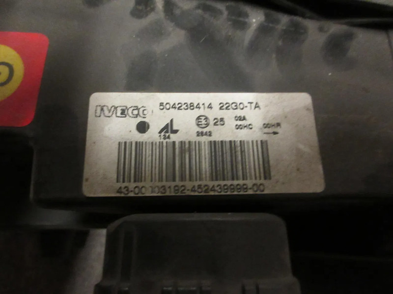 Iveco 504238414 KOPLAMP STRALIS EURO 5 RECHTS - Faro delantero para Camión: foto 5 Iveco 504238414 KOPLAMP STRALIS EURO 5 RECHTS - Faro delantero para Camión: foto 5