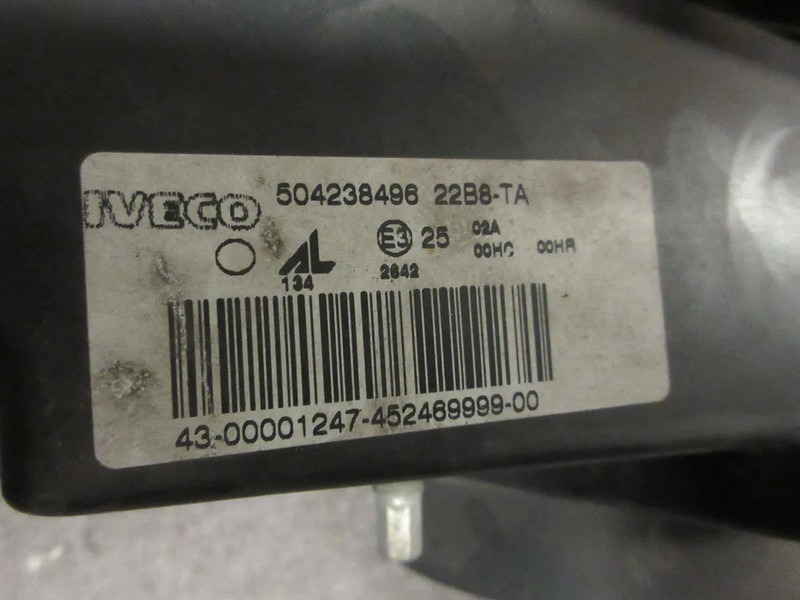 Iveco 504238496 KOPLAMP IVECO EURO 5 RECHTS - Faro delantero para Camión: foto 5 Iveco 504238496 KOPLAMP IVECO EURO 5 RECHTS - Faro delantero para Camión: foto 5