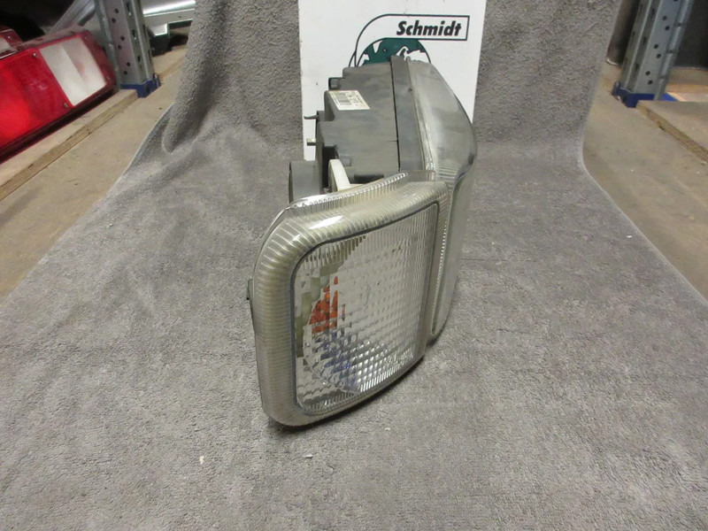Iveco 504238496 KOPLAMP IVECO EURO 5 RECHTS - Faro delantero para Camión: foto 2 Iveco 504238496 KOPLAMP IVECO EURO 5 RECHTS - Faro delantero para Camión: foto 2
