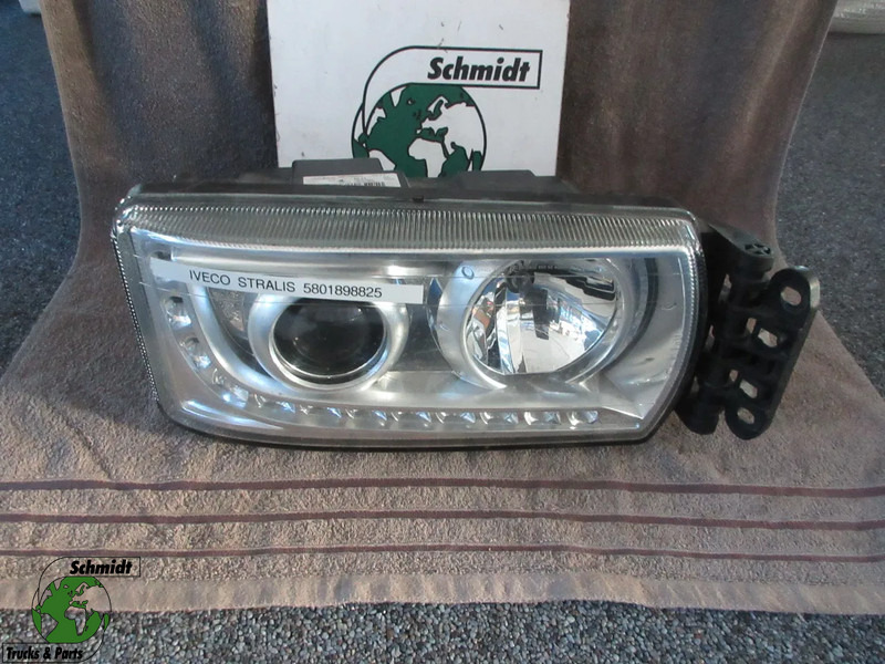 Iveco 5801898825 KOPLAMP HI WAY EURO 6 RECHTS KANT - Faro delantero para Camión: foto 1 Iveco 5801898825 KOPLAMP HI WAY EURO 6 RECHTS KANT - Faro delantero para Camión: foto 1