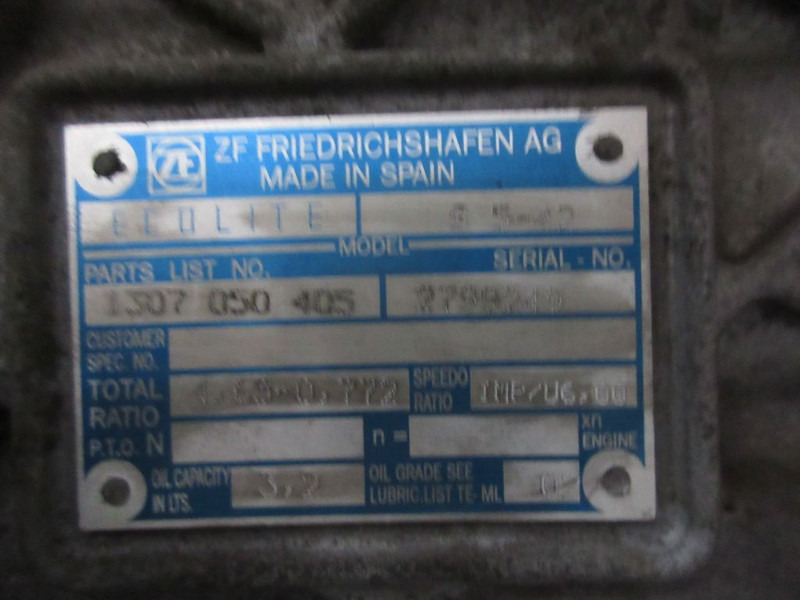 Iveco EUROTECH 500363576 TRANSMISSIE ZF 6 HP 500 - Caja de cambios para Camión: foto 5 Iveco EUROTECH 500363576 TRANSMISSIE ZF 6 HP 500 - Caja de cambios para Camión: foto 5