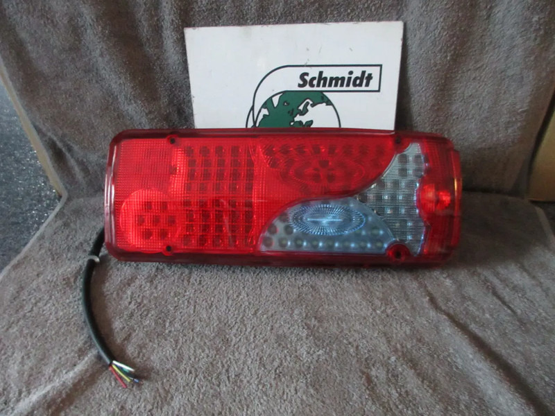 MAN 51.25225-6550 // 81.25225-6551 ACHTERLAMP R+L MAN TGX TGS TGM TGL EURO 6 - Luz trasera para Camión: foto 4 MAN 51.25225-6550 // 81.25225-6551 ACHTERLAMP R+L MAN TGX TGS TGM TGL EURO 6 - Luz trasera para Camión: foto 4