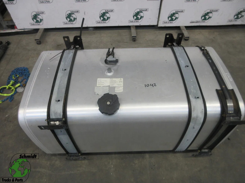 MAN 81.12201-5885 // 81.12201-5866 // 500 LITER MAN 18.500 MODEL 2020 - Depósito de combustible para Camión: foto 1 MAN 81.12201-5885 // 81.12201-5866 // 500 LITER MAN 18.500 MODEL 2020 - Depósito de combustible para Camión: foto 1