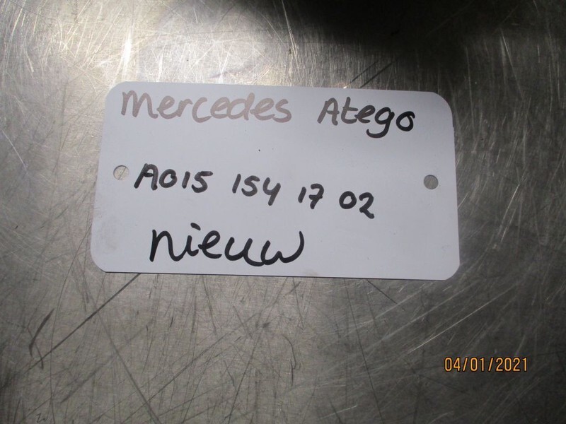 Mercedes-Benz A 015 154 17 02 DYNAMO NIEUW & GEBRUIKT ATEGO OM 936LA EURO 6 - Alternador para Camión: foto 2 Mercedes-Benz A 015 154 17 02 DYNAMO NIEUW & GEBRUIKT ATEGO OM 936LA EURO 6 - Alternador para Camión: foto 2