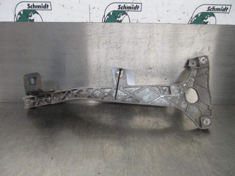 Mercedes-Benz A 960 880 77 65 BUMPER STEUN MERCEDES MP4 EURO 6 - Bastidor/ Chasis para Camión: foto 5 Mercedes-Benz A 960 880 77 65 BUMPER STEUN MERCEDES MP4 EURO 6 - Bastidor/ Chasis para Camión: foto 5