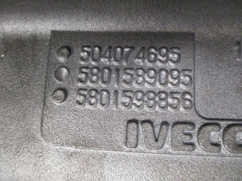 Iveco 5801589095 inlaat euro 6 cursor 10 - Recambio para Camión: foto 3 Iveco 5801589095 inlaat euro 6 cursor 10 - Recambio para Camión: foto 3