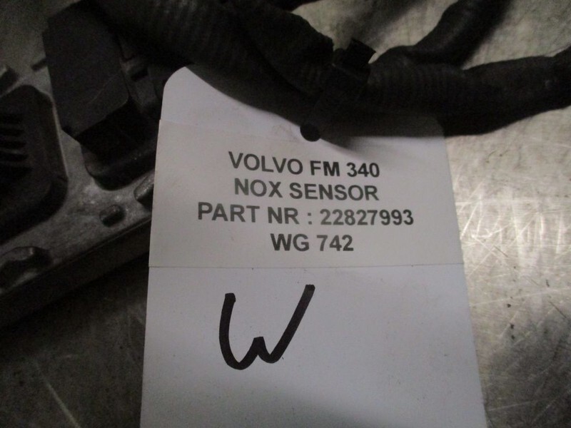 Renault 22827993 NOX SENSOR T 460 - Sistema de combustible para Camión: foto 3 Renault 22827993 NOX SENSOR T 460 - Sistema de combustible para Camión: foto 3